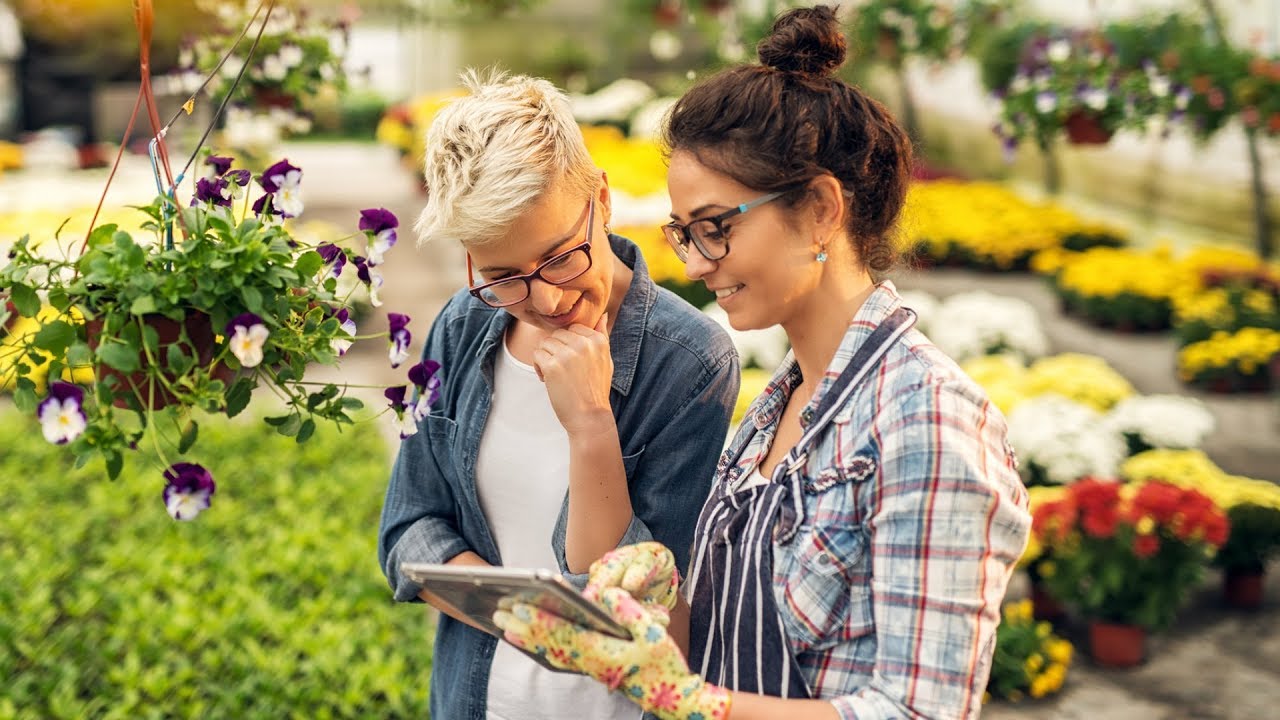 Gardening for Beginners: 3 Gardening Hacks to Make Home Gardening Easier